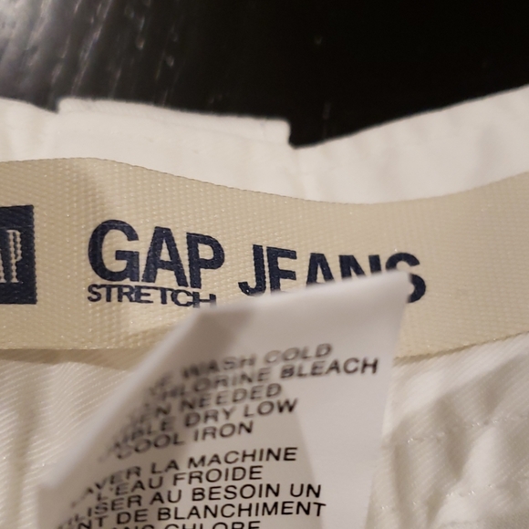 NWT! GAP shorts 4 - Picture 5 of 7